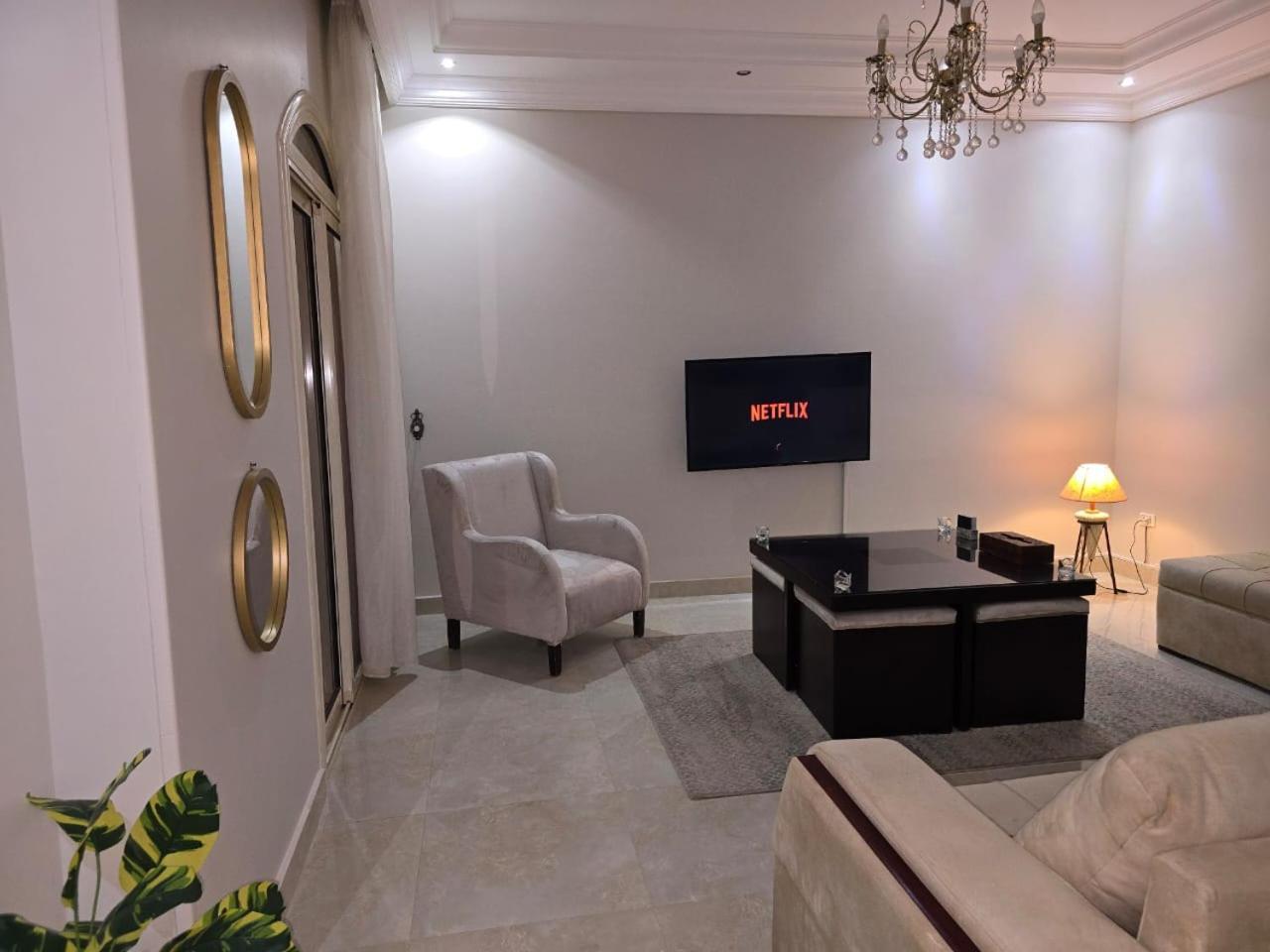 Apartamento Garden View Royal 284, 10 Min To Airport 1 Min To Water Way, New - El Banafseg El Cairo
