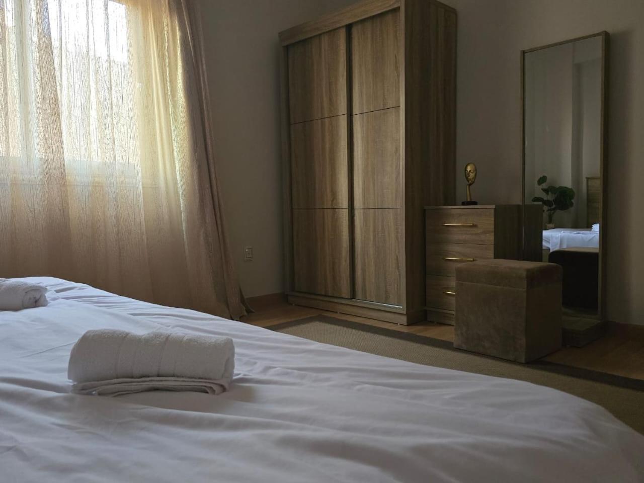 Apartamento Garden View Royal 284, 10 Min To Airport 1 Min To Water Way, New - El Banafseg