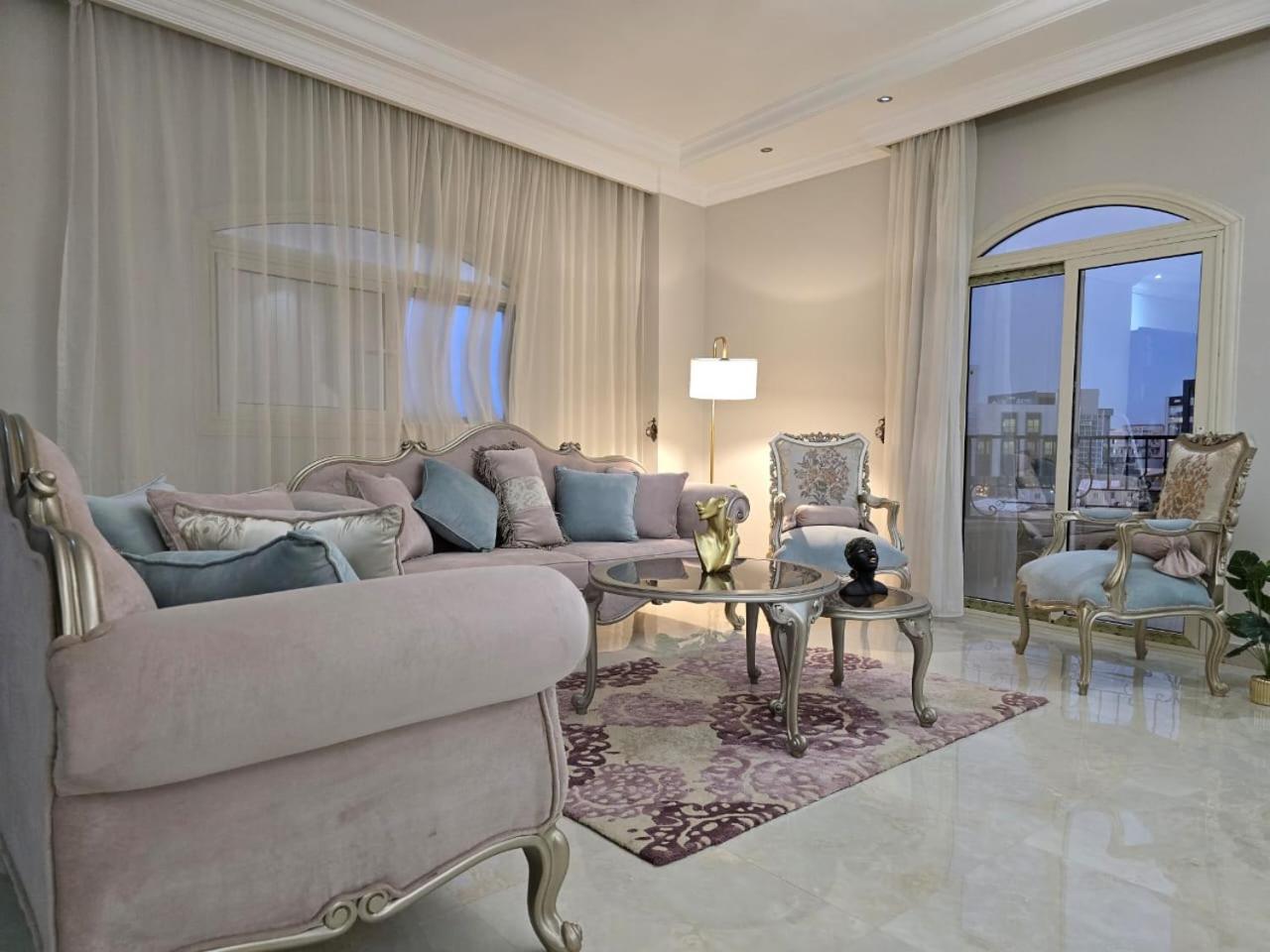 Garden View Royal 284, 10 Min To Airport 1 Min To Water Way, New - El Banafseg Apartamento *
