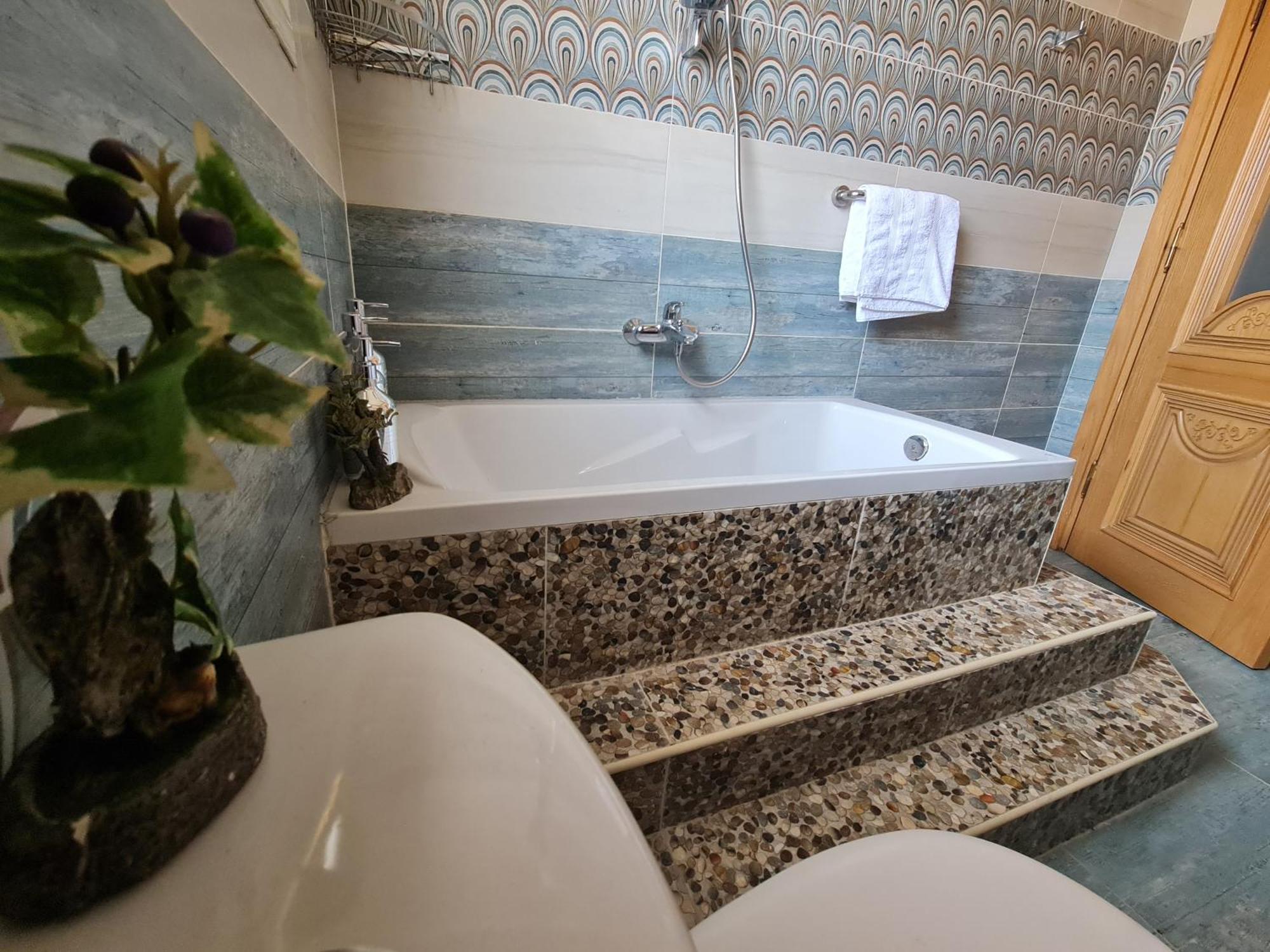 Garden View Royal 284, 10 Min To Airport 1 Min To Water Way, New - El Banafseg * Cairo